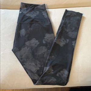 Lululemon Wunder Under High-Rise Leggings